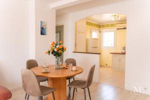 Appartements Spacieux T3 avec parking au coeur de Sanary : photos des chambres