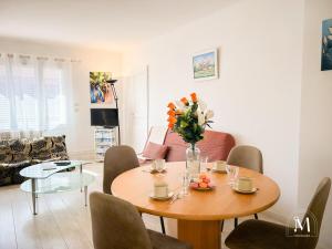 Appartements Spacieux T3 avec parking au coeur de Sanary : photos des chambres