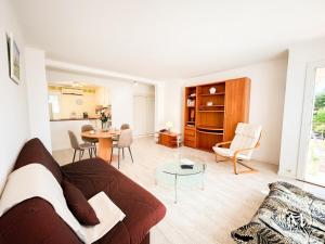 Appartements Spacieux T3 avec parking au coeur de Sanary : photos des chambres