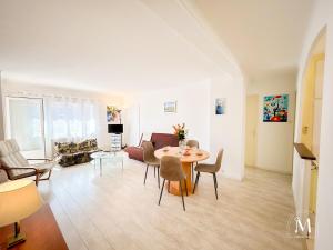 Appartements Spacieux T3 avec parking au coeur de Sanary : photos des chambres