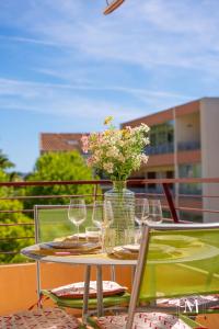 Appartements Spacieux T3 avec parking au coeur de Sanary : photos des chambres