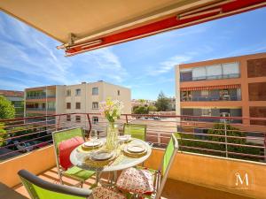 Appartements Spacieux T3 avec parking au coeur de Sanary : photos des chambres