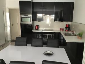 Large 2-bedroom apartment in the heart of Ostend T91