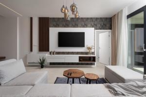 Villa Santa with heated pool