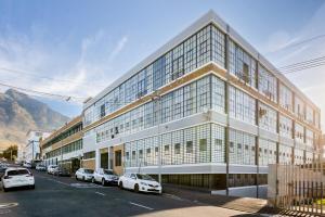 Style and Comfort near the V&A