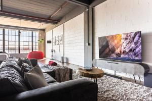 Style and Comfort near the V&A