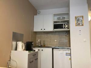 Pause Riviera avec terrasse, à 300 mètres de la mer