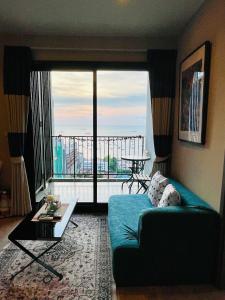 The base Condo 2 bedroom 1 bathroom