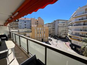 B009 Superbe au centre a proximite de la Croisette