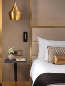 Hotels Niepce Paris, Curio Collection By Hilton : photos des chambres