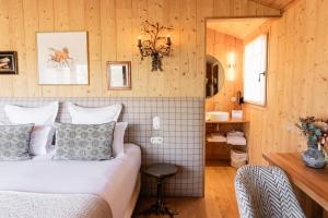 Hotels Chateau Leognan, Domaine viticole - proche Bordeaux : photos des chambres
