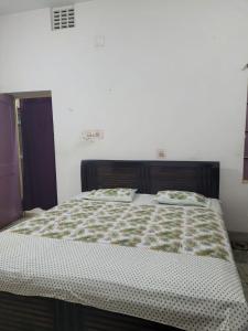 Moushumis Home - 2 Bedrooms - Pet Friendly