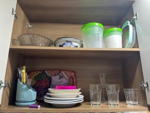 12 Kitnet, central, completa com tv smart