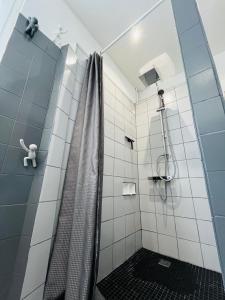 B&B / Chambres d'hotes Le 8 : photos des chambres