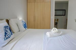 500m PRAIA de Taperapuan; 2 quartos; WiFi 300mbs; no 2 pavimento; Churrasqueira; Chuveirão; Estacionamento Gratuito 1 carro