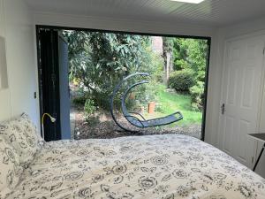 South London - Luxury Urban Cabin Retreat