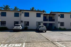 EM frente à PRAIA; 2 quartos; WiFi 300 mbs; até 6 pessoas; no 2 pavimento; Estacionamento Gratuito 1 carro