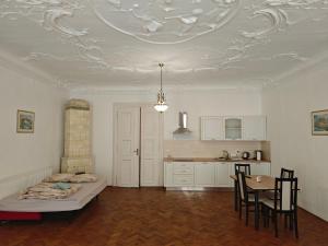 Clasic Studio Central