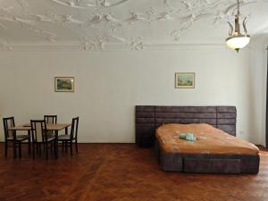 Clasic Studio Central