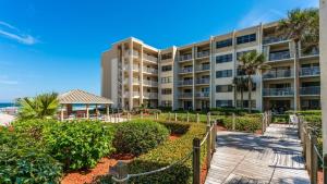Oceanfront 2br2ba Condo At Castle Reef, Nsb Fl - 4hvězdičkové hotely ve městě New Smyrna Beach