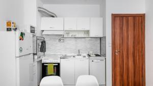 Terra Vibes - Central 1BD with balcony by Flat Mаnager