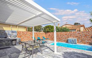 Maisons de vacances Gorgeous Home In Alenya : photos des chambres