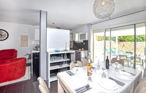 Maisons de vacances Gorgeous Home In Alenya : photos des chambres