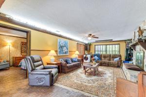 Lake Access and Private Patio Sunny Inverness Apt!