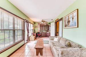 Lake Access and Private Patio Sunny Inverness Apt!