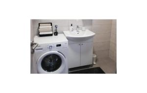 Beautiful Home In Necujam With Wifi