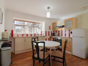 Garden Cottage in Norfolk Broads Village