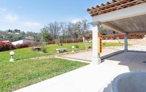 Maisons de vacances Splendide Villa Avec Piscine : photos des chambres