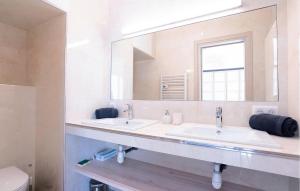 Maisons de vacances Splendide Villa Avec Piscine : photos des chambres