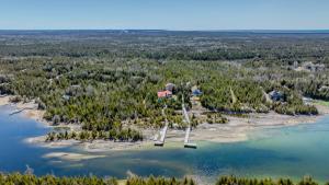 45 Degrees North - Tobermory