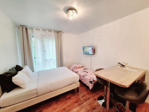 Studio ALPHA - 2min by train to Disneyland, Eurostar, Tgv OR 20-minute walk to Disney