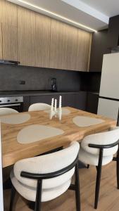 Spacious Luxury Apartment