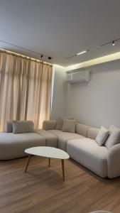 Spacious Luxury Apartment