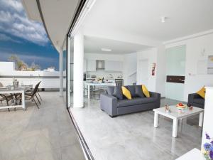 Villa Olive Bronze, Luxurious 2Bdr With Pool, Close To Protaras Strip And Beach