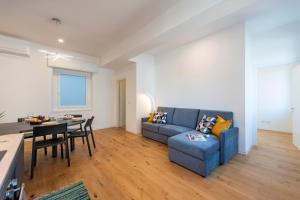 Central Apartment Piazza Dante Genova - Happy Rentals