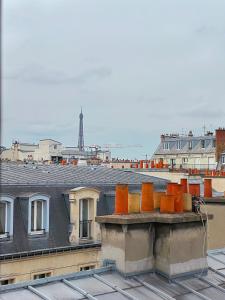 1 Min Opera - AC - Authentic Parisian Experience