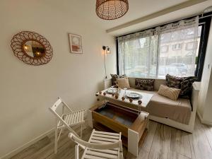 Appartements Studio 350m Des Plages : photos des chambres