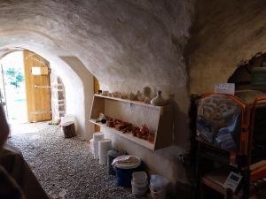 Appartements Mas en pierre XIXe, piscine et grande propriete, atelier ceramique et poterie : photos des chambres