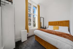 Elegant 3 Bedroom Apartment on Oxford Street Luxury Living in Central London 2GC