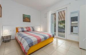 Gorgeous Apartment In Novalja With Wifi 