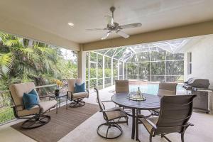 Serenity by the Gulf! - 1 Mile To Vanderbilt Beach! - 4 Bedroom!