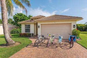 Serenity by the Gulf! - 1 Mile To Vanderbilt Beach! - 4 Bedroom!