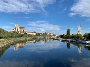 Maisons de vacances Maison des Pilastres au coeur d'Auxerre : photos des chambres