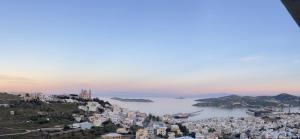 Akadia Syros