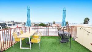 Ocean View Hot Tub Luxe House Steps to Sand