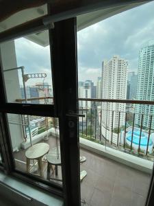 Prime Location and Affordable Studio Condo in Legaspi Village, Makati with City view